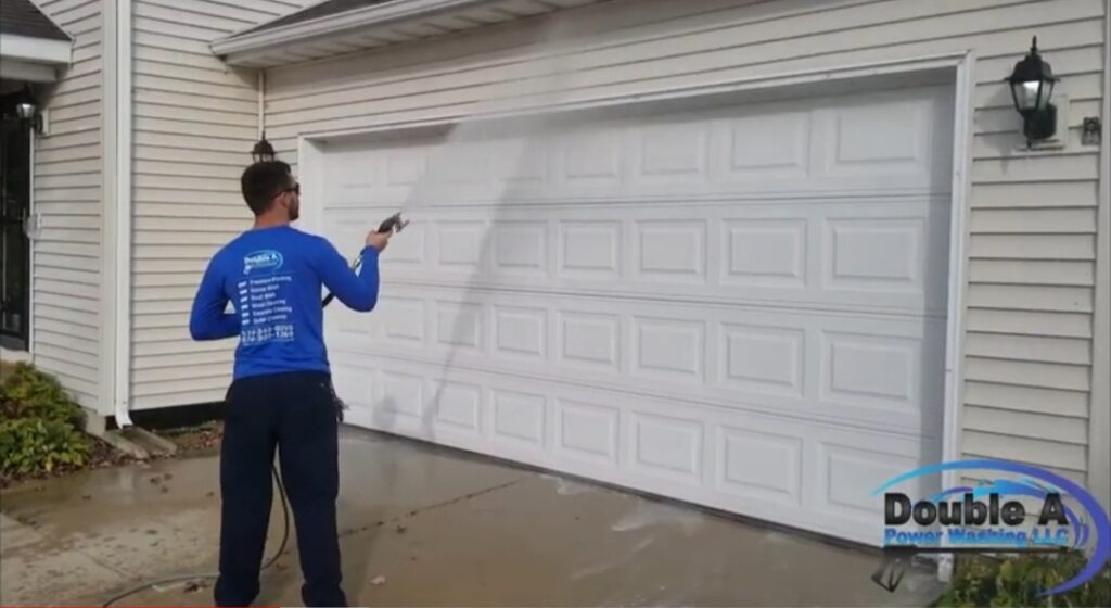 What'S Best Power Washing Or Soft Washing? 33 House Washing